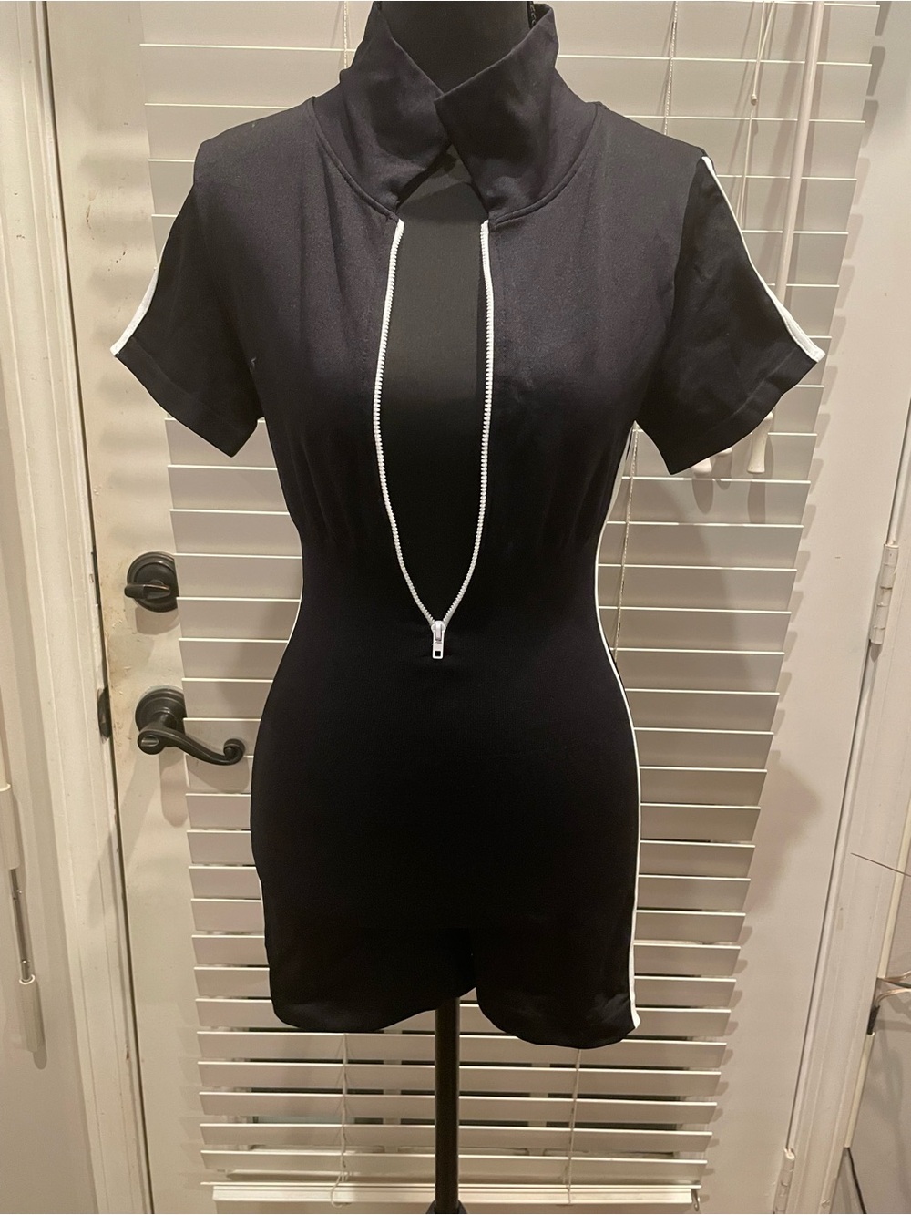 Black Short-Sleeve Zip-Front Bodycon Short Romper with White Piping